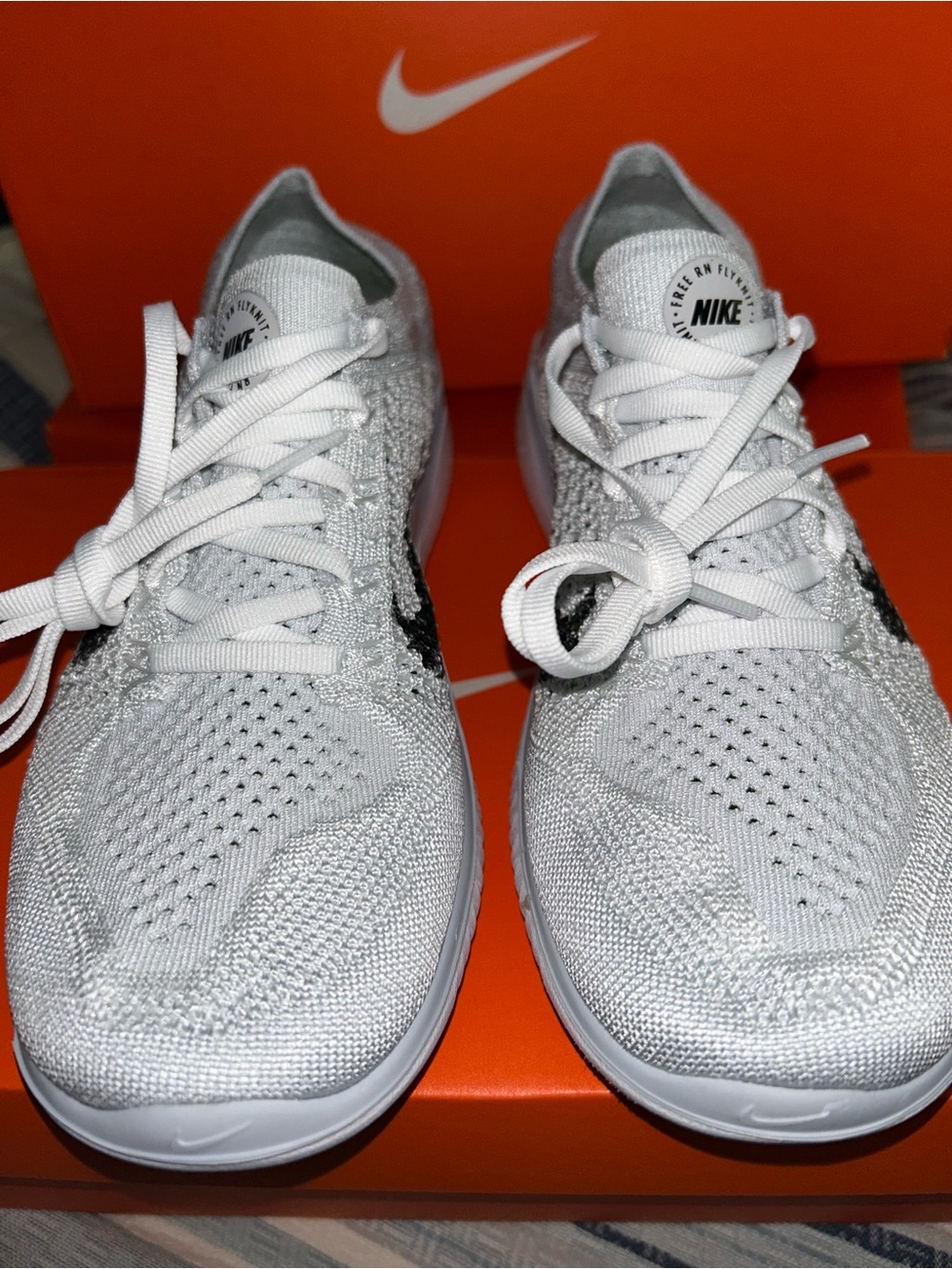 Nike White Flyknit Sneakers with Black and white Swoosh - Picture 4 of 8